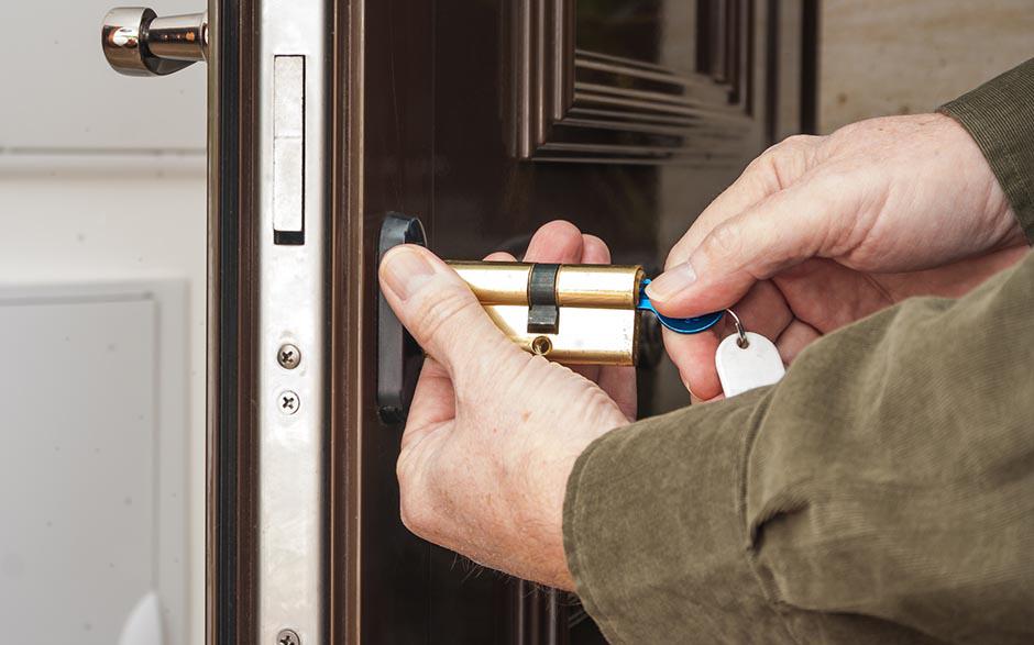ouverture de porte prix Suresnes