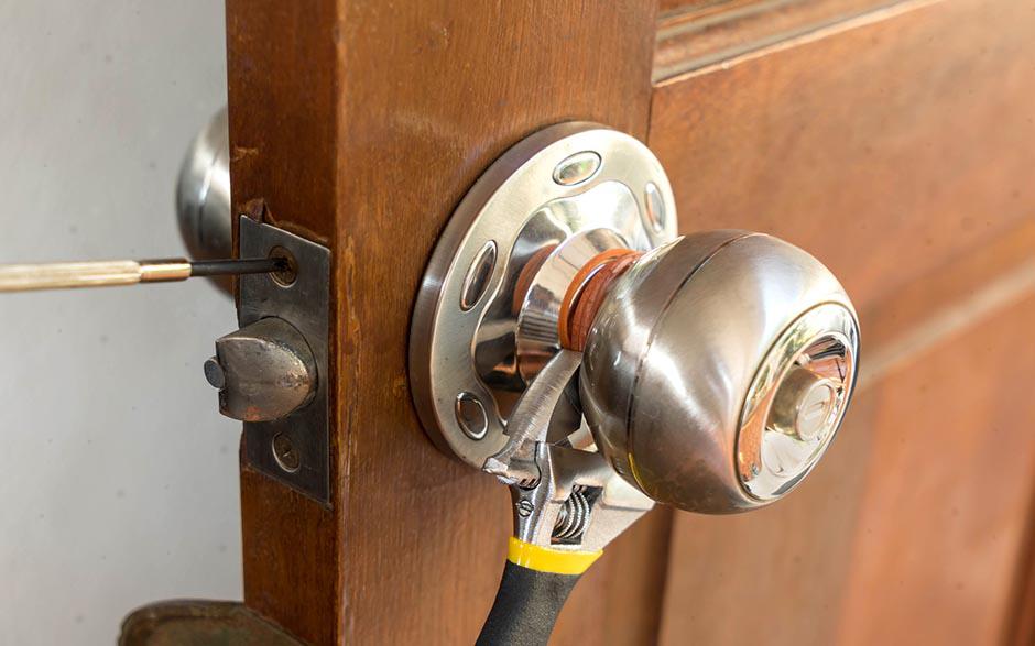 ouvrir une porte de garage basculante sans clef Saint-Germain-lès-Arpajon